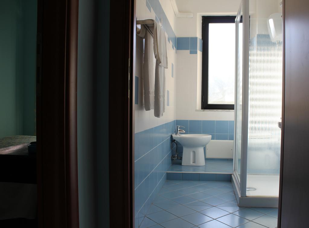 Hotel 106 Sellia Marina Pokoj fotografie